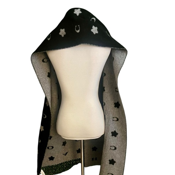 NWT Coach Stars Oversized Muffler with Pockets - Black and Gray - Picture 5 of 7